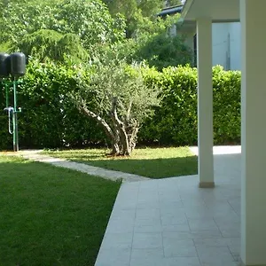  Apartment Victoria